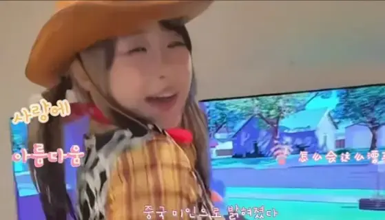 免费观看《pupu噗噗三部曲全系列》，体验西部牛仔影像独特魅力-噗噗温柔日常带来治愈瞬间-恋爱vlog甜蜜相伴