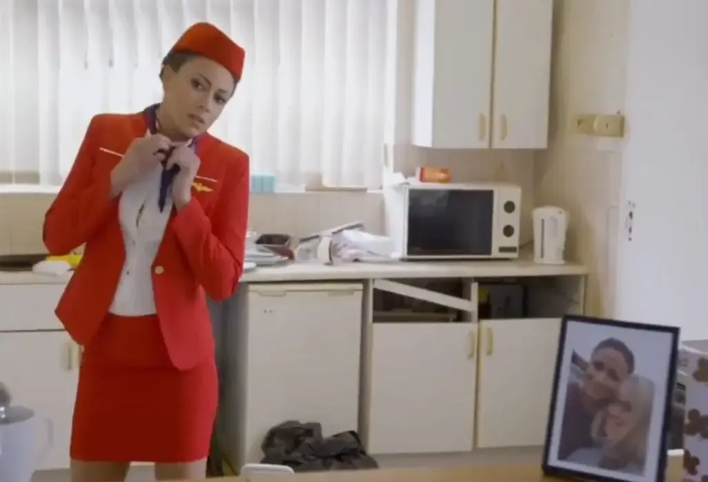 《法国空姐(多塞尔航空)》