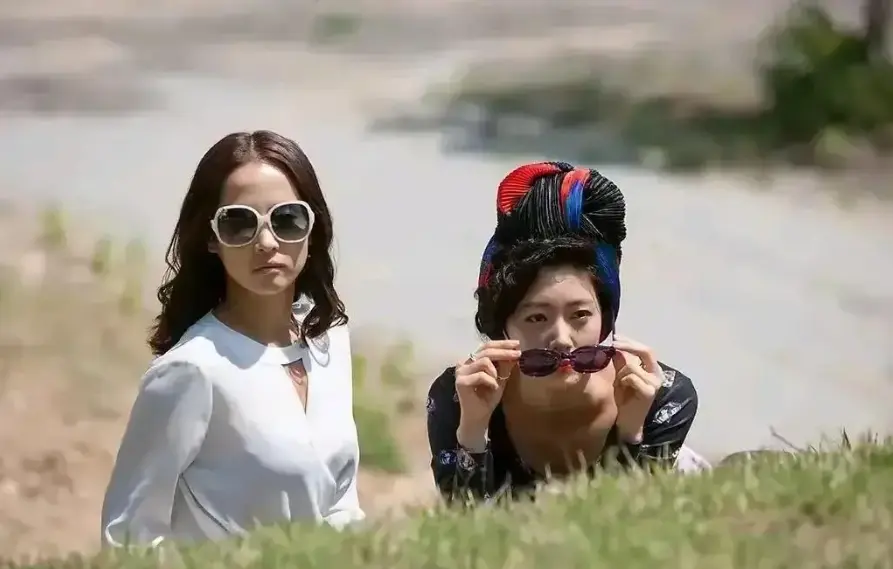 韩国电影《工作女郎》1080P无删减高清免费在线观看-《工作女郎》剧情片完整版网盘资源-韩国电影《工作女郎》全片在线观看地址