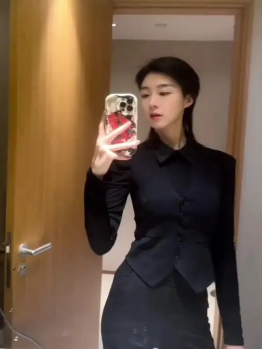 《台球女孩王思诺》- 1080P高清视频资源免费看 - 吃瓜事件全过程记录 - 台球女孩王思诺真相解析引围观