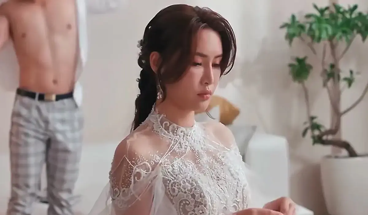 重温《苏畅-小凤新婚》，艾熙老师呈现无剪切精彩，HD高清播放流畅不卡顿 — 无广告纯净追剧体验，官方正版对白超带感 — 《苏畅-小凤新婚》情节起伏跌宕，正版授权可长期观看