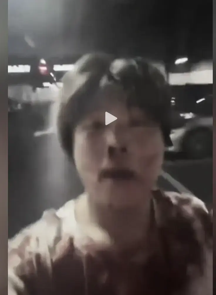 免费观看《深圳网红赵俊逸被打视频》1080P高清画质，深圳网红赵俊逸被打视频事件深度还原，夸克网盘可下载