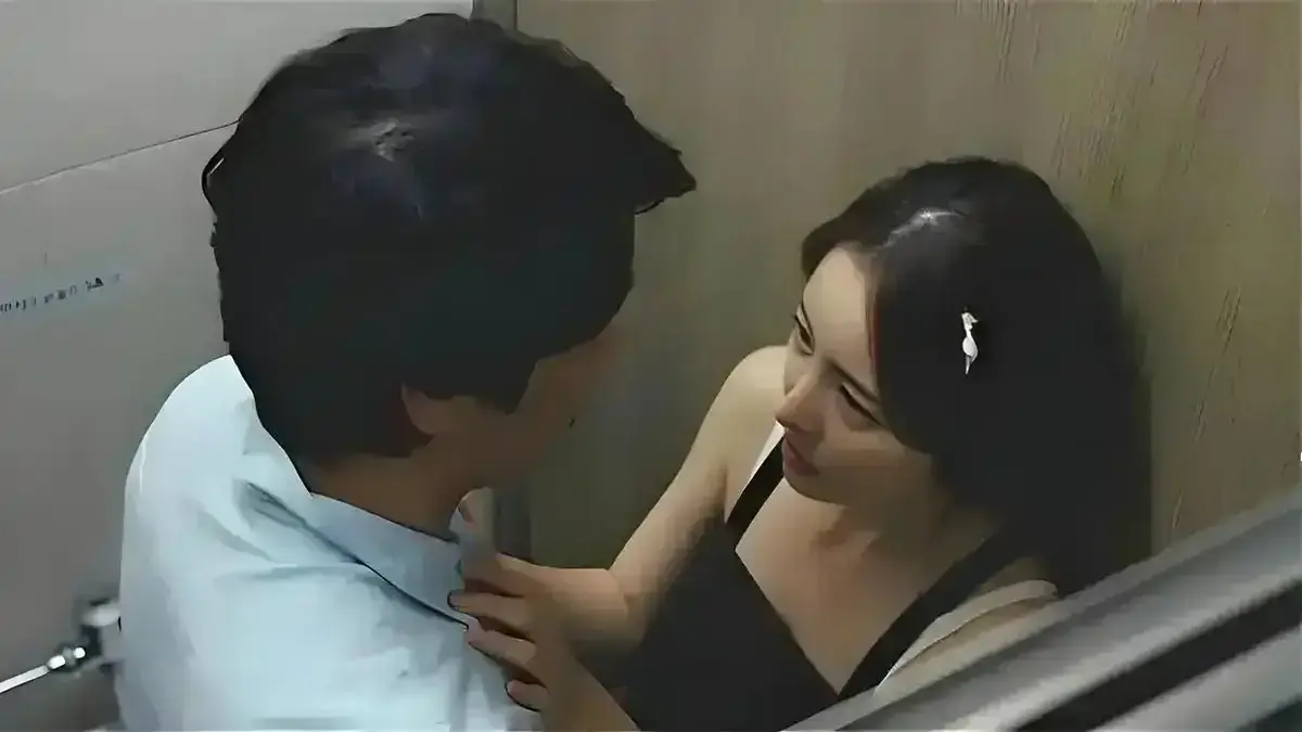 韩国伦理片《善良的小姨子》原盘未删减蓝光4K在线播放_极速高清-夸克网盘独家资源《善良的小姨子》无广告纯净观看
