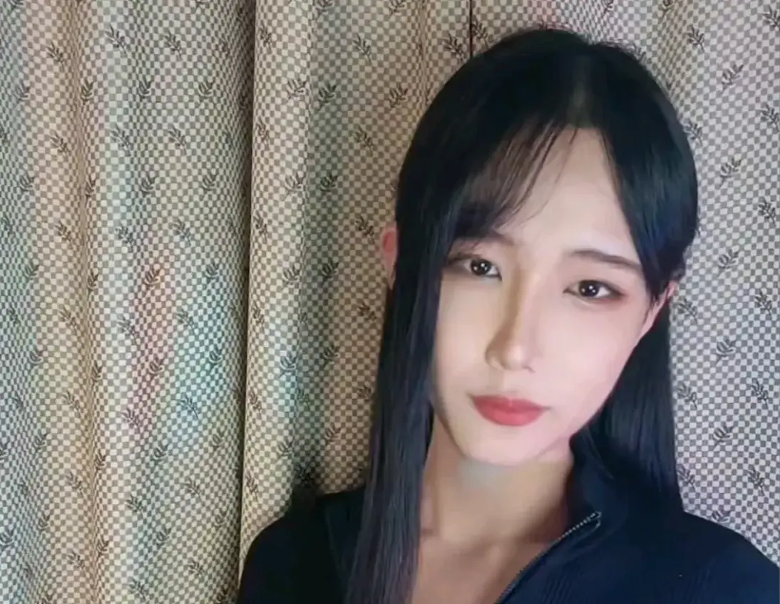 《sunny水水水》TS博主下海全网热议_真空死库水换装名场面素材打包_高清1080P无删减_夸克百度网盘下载